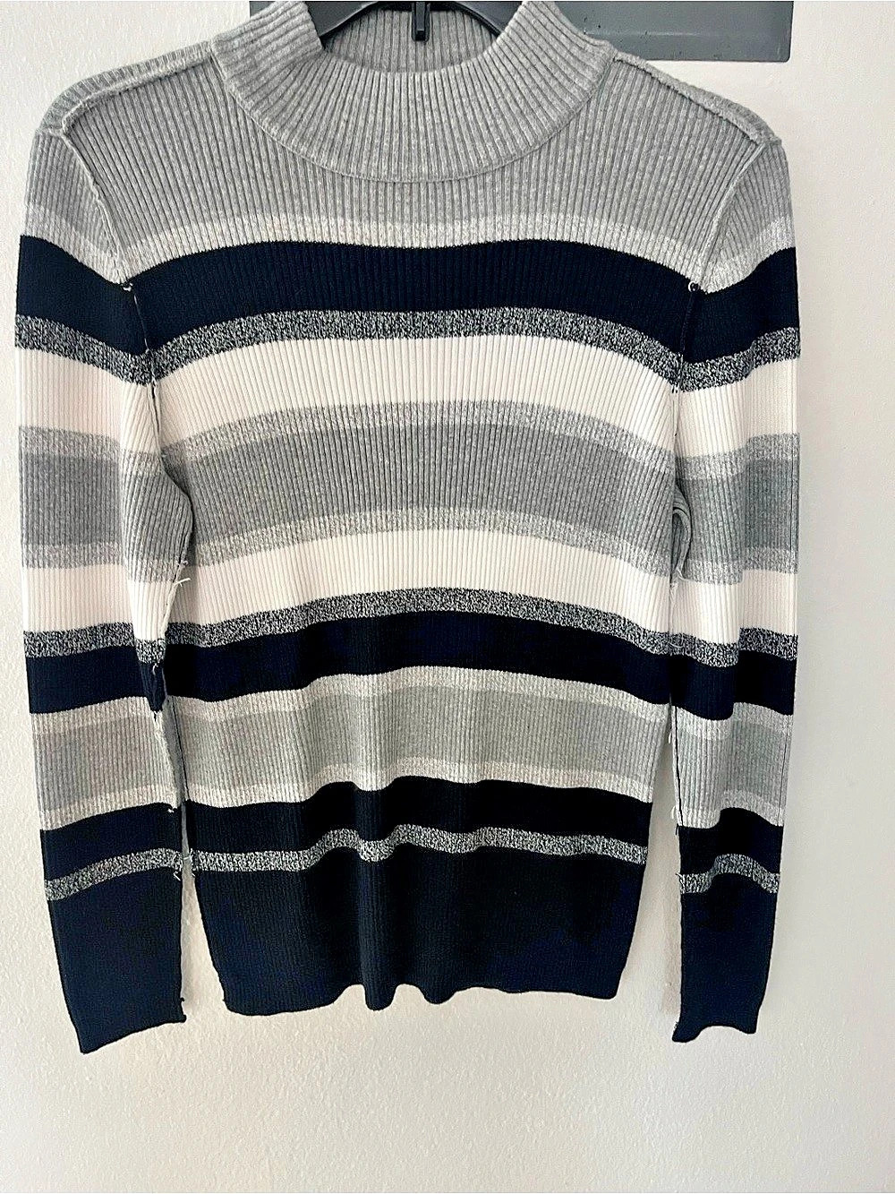 Karen Scott Striped Turtleneck Sweater in Gray & Black Size Small